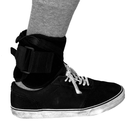 Foot flat on the floor with splint on